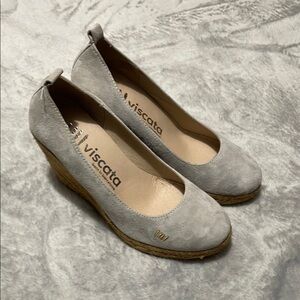 NWOB VISCATA BARCELONA SUEDE Gray Wedge Espadrilles Sz 35